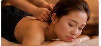Head, neck and shoulder massage treatment